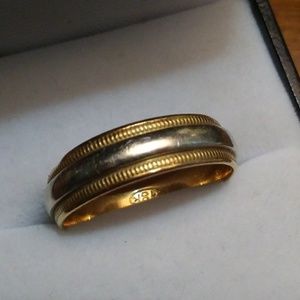 18k engagement men's ring.